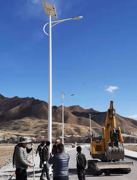 甘南碌曲10米昌都太阳能路灯项目