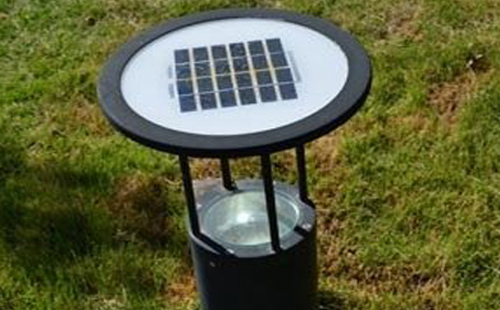 别墅庭院氛围营造：昌都草坪灯选型与布光技巧